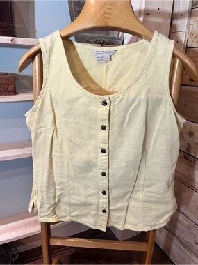 Royal Robbins Pale Yellow Button-Front Tank